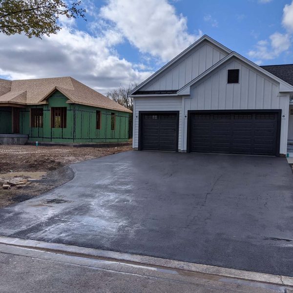 056 Residential And Commercial Asphalt Company Near You