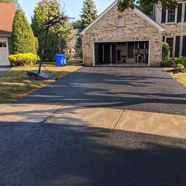 067 Residential And Commercial Asphalt Company Near You