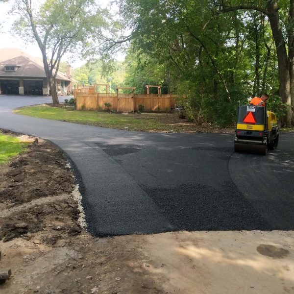 082 Residential And Commercial Asphalt Company Near You