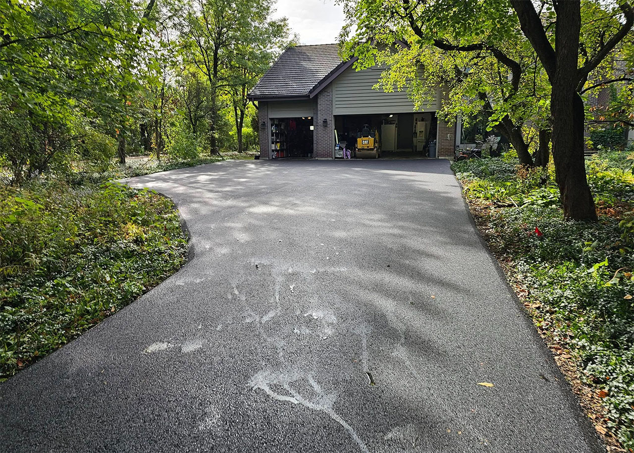 Asphalt Paving Contractor Carol Stream Illionois